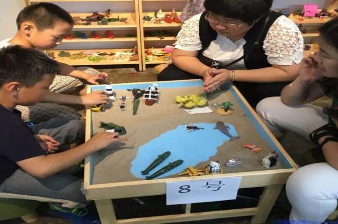 儿童心理咨询中沙盘的作用：助力孩子表达内心世界